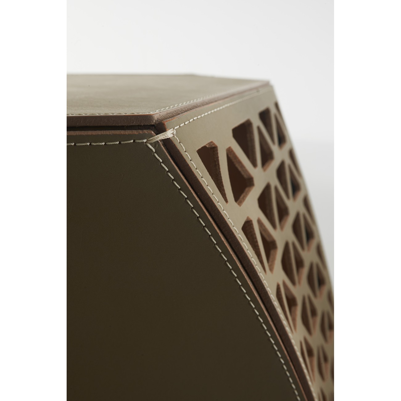 POLTRONA FRAU HUDSON TABLE BASSE