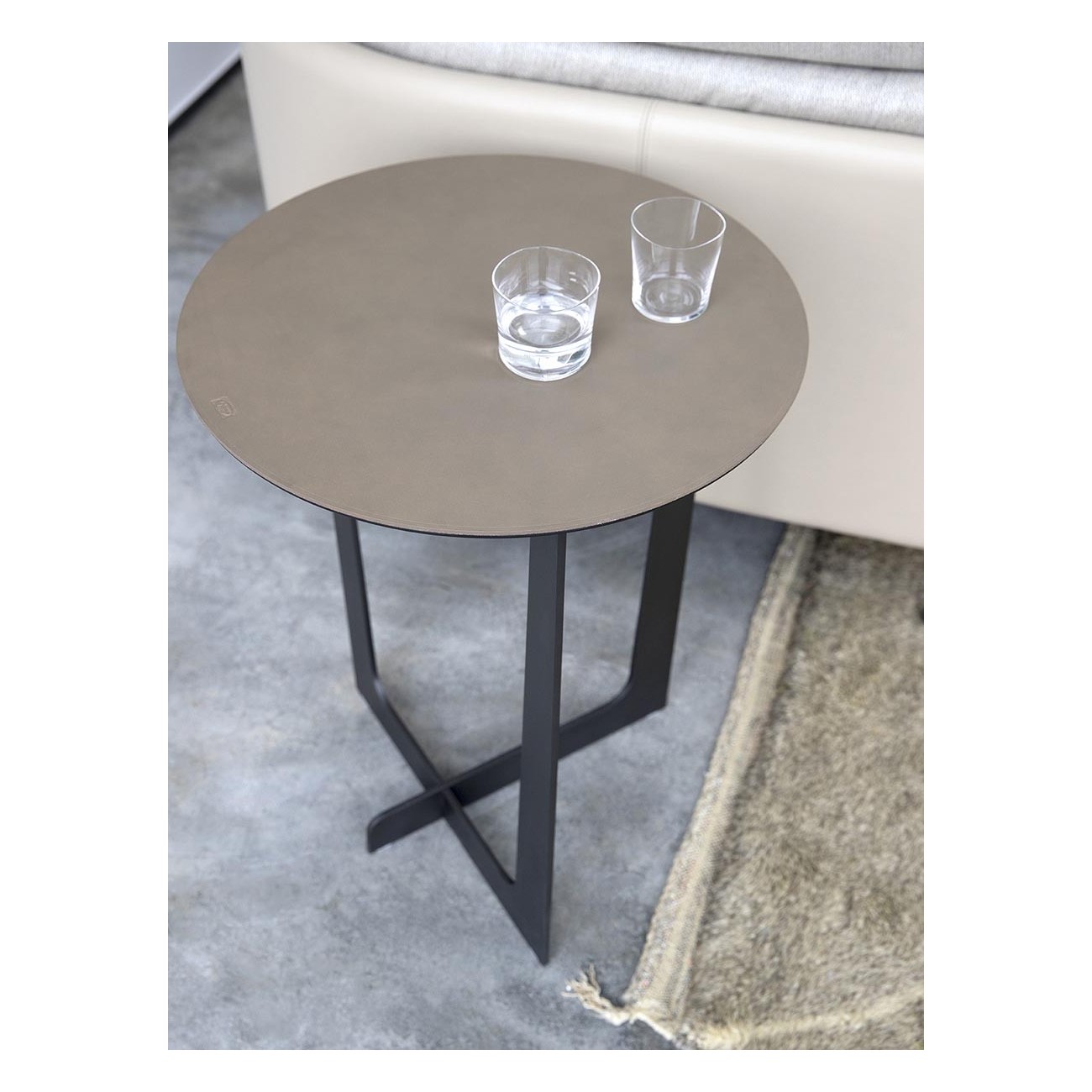 POLTRONA FRAU ILARY TABLE BASSE