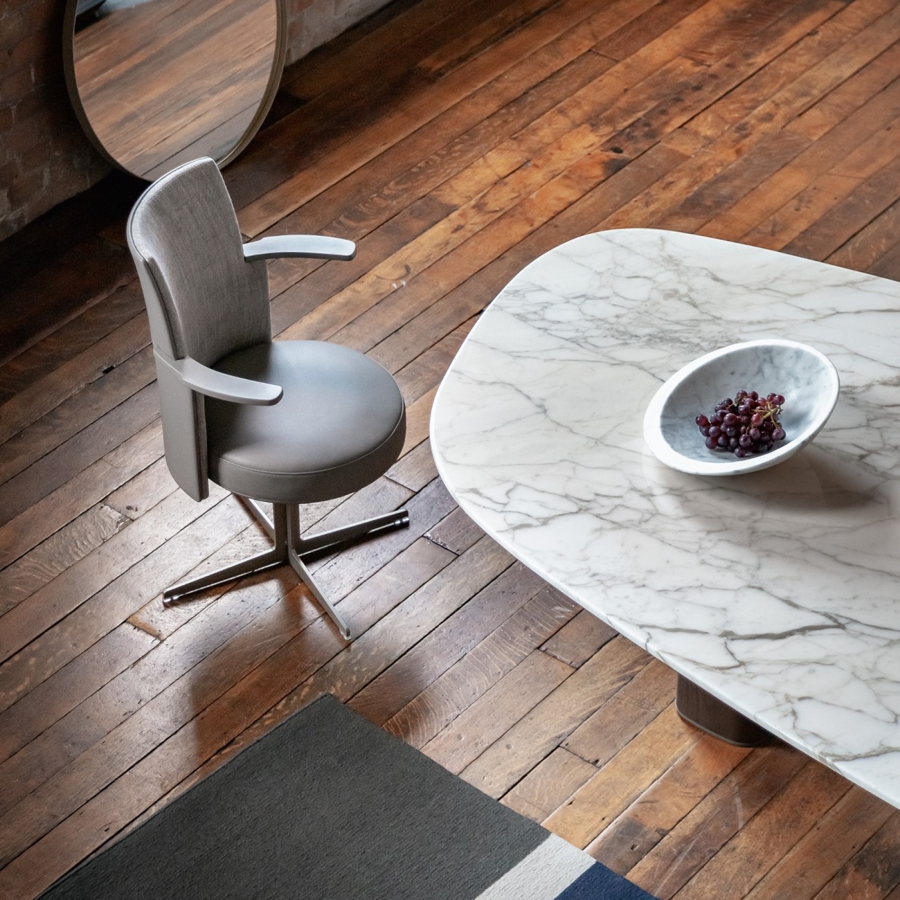 POLTRONA FRAU JANE TABLE