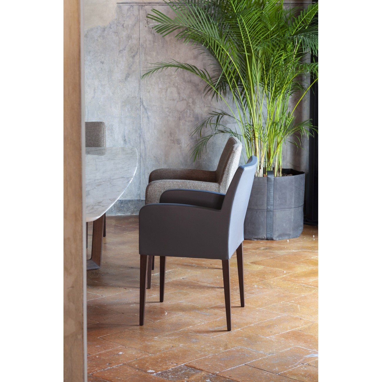 POLTRONA FRAU LIZ ARMCHAIR