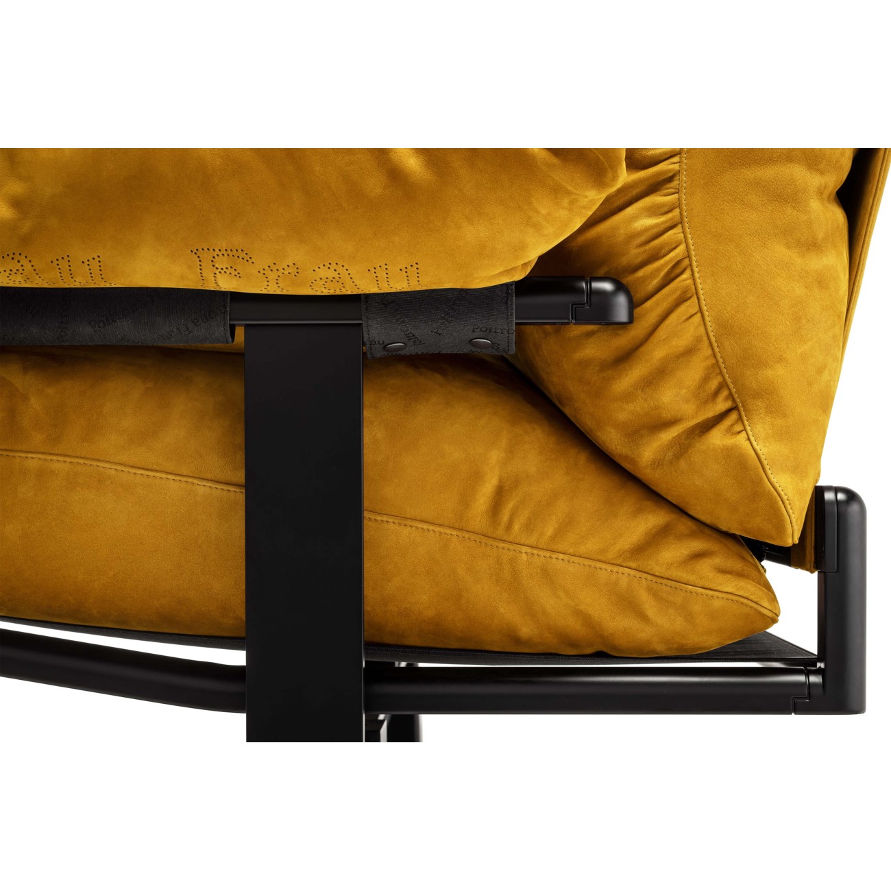 POLTRONA FRAU - OUVERTURE DUE POSTI