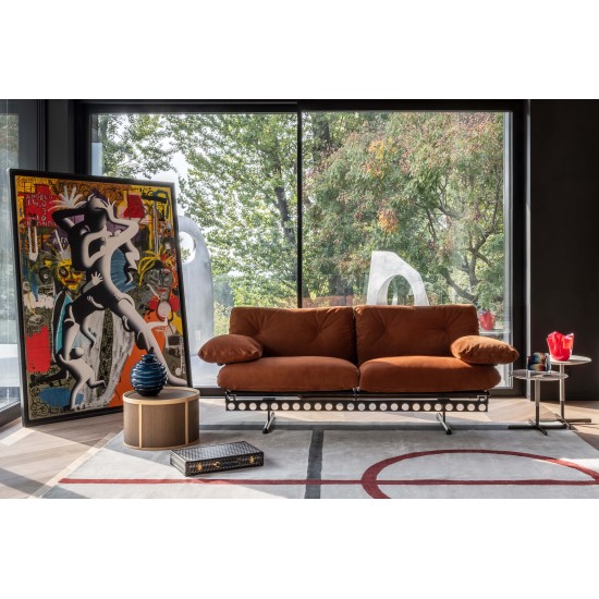 POLTRONA FRAU - OUVERTURE DUE POSTI