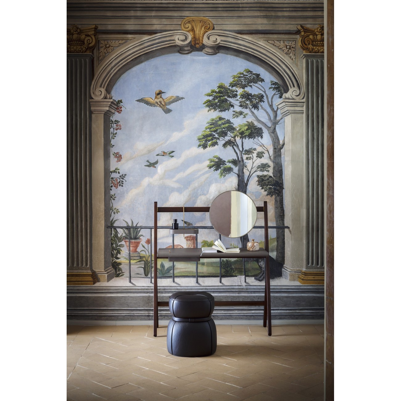 POLTRONA FRAU - REN DRESSING TABLE