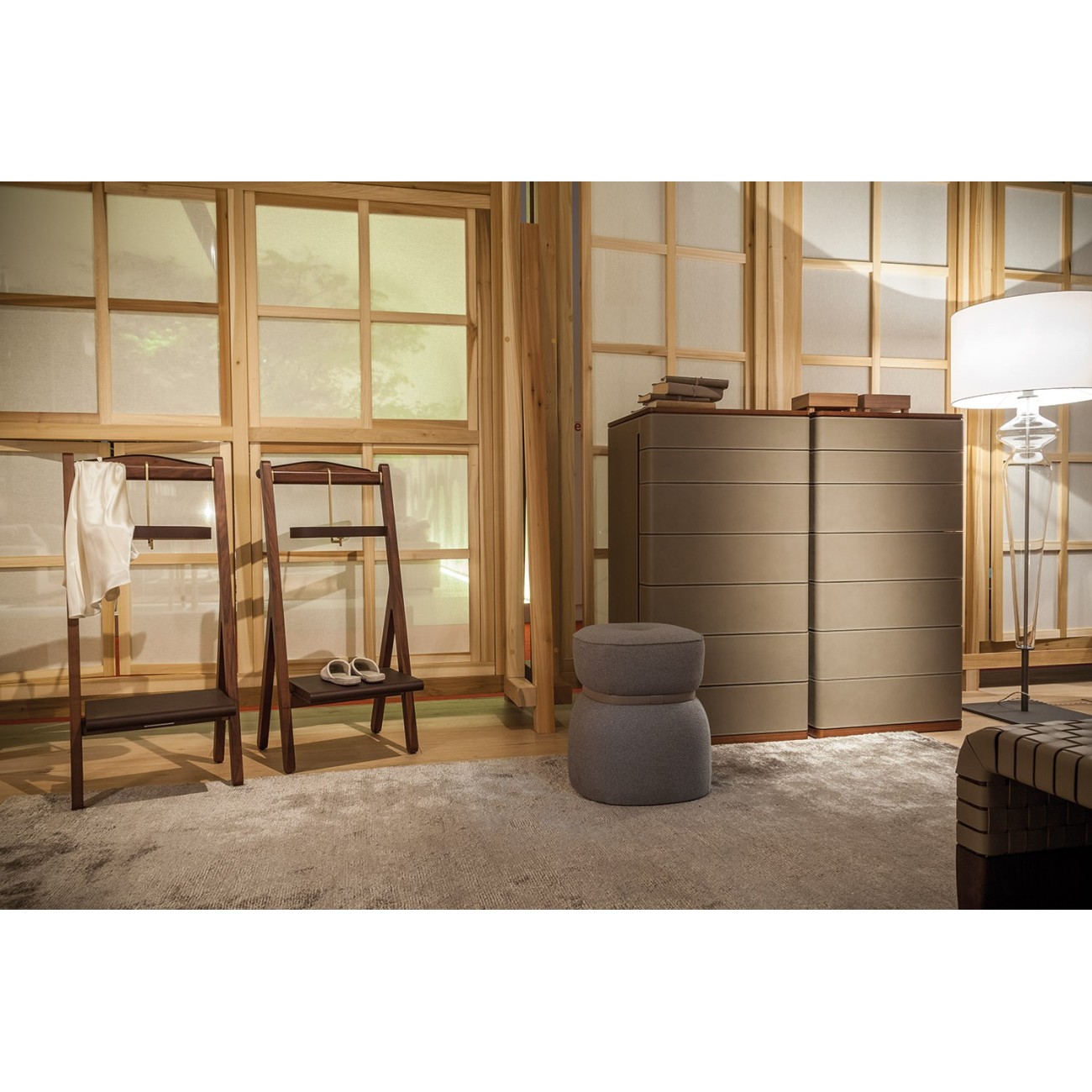 POLTRONA FRAU - REN VALET STAND