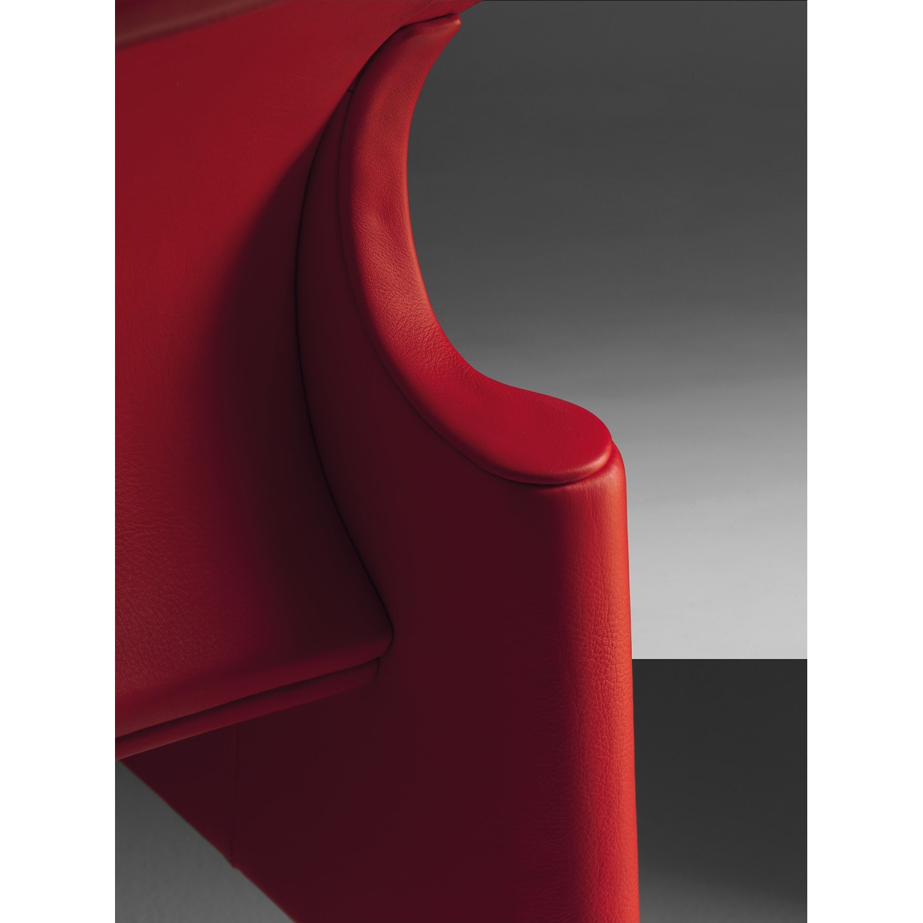 POLTRONA FRAU - SANLUCA ARMCHAIR