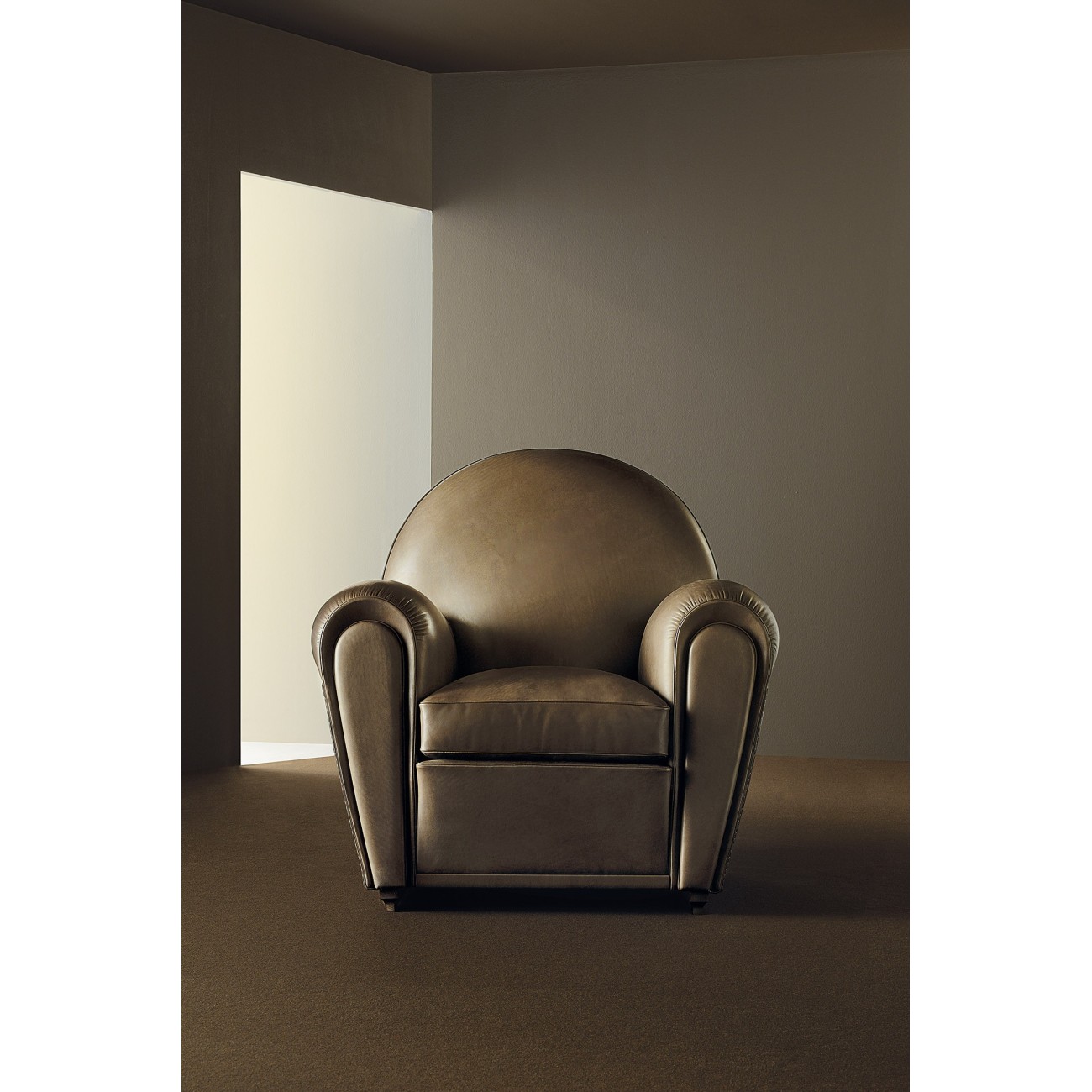 POLTRONA FRAU - VANITY FAIR ARMCHAIR
