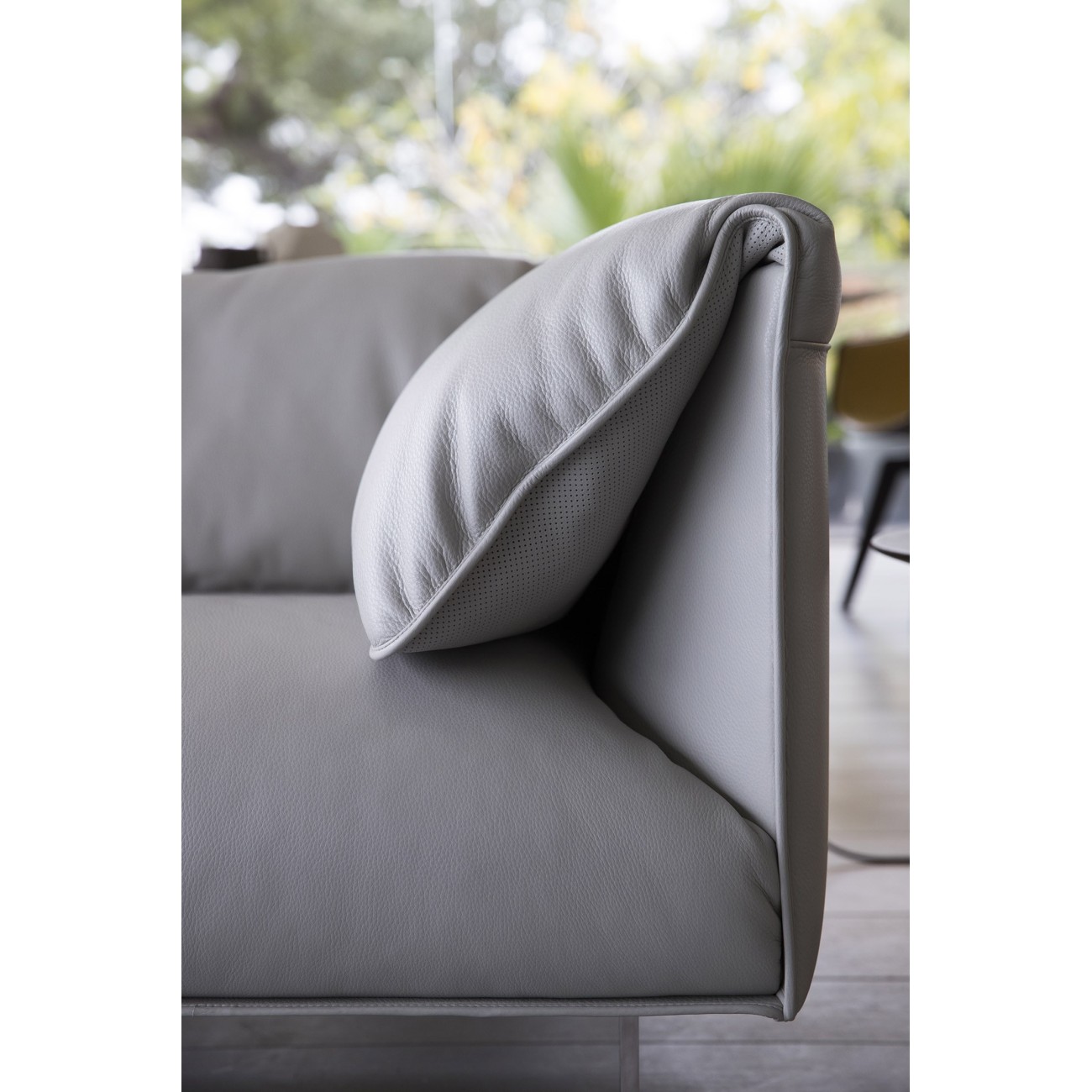 POLTRONA FRAU JOHN-JOHN SOFA