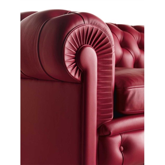 POLTRONA FRAU CHESTER ARMCHAIR