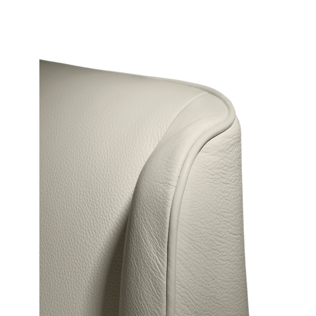 POLTRONA FRAU SUZIE WONG DE LUXE BED