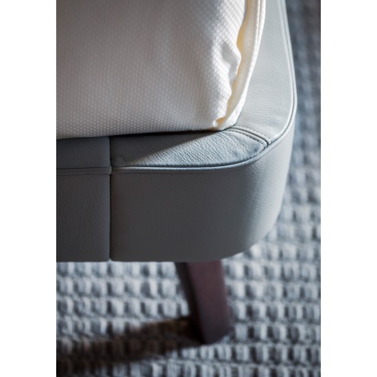 POLTRONA FRAU SUZIE WONG DE LUXE BED