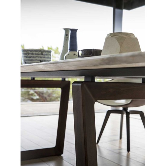 POLTRONA FRAU BOLERO TAVOLO