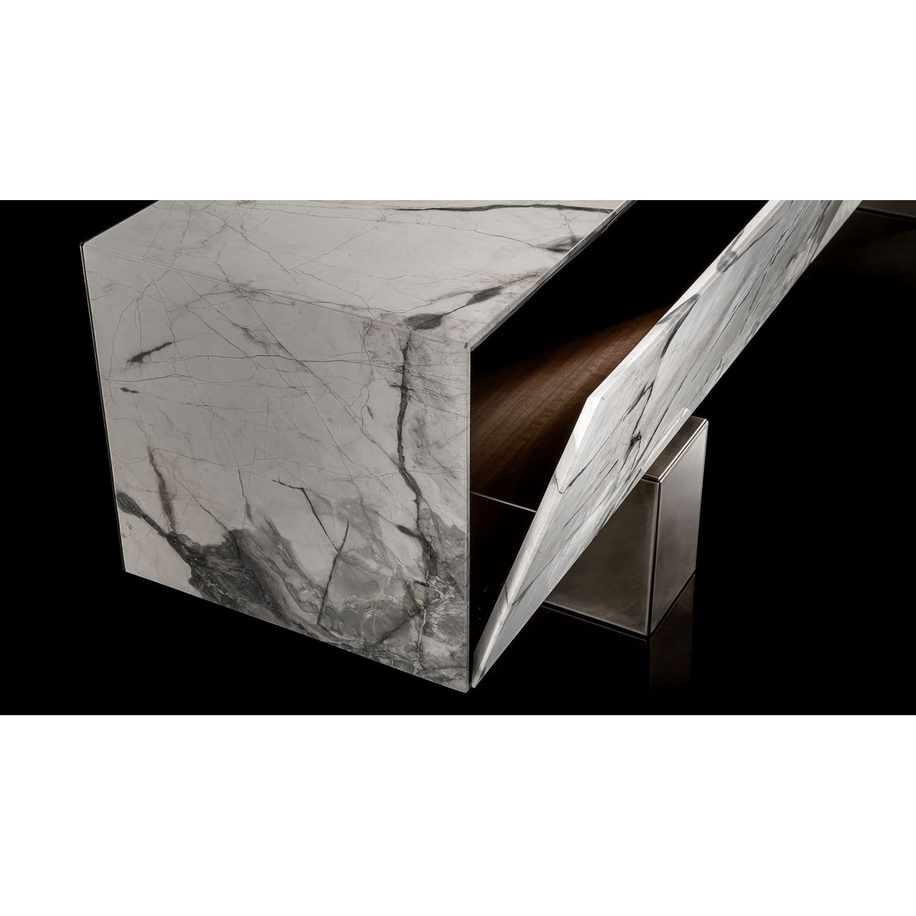 HENGE MADIA SLIM SIDE