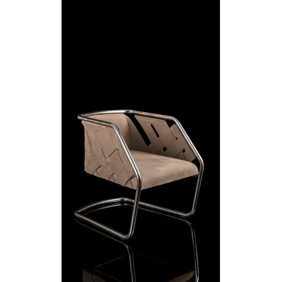 HENGE CHAISE STRIP
