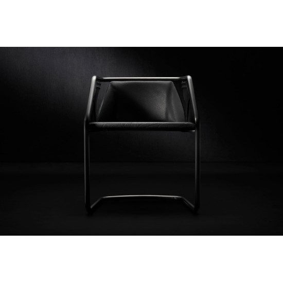 HENGE CHAISE STRIP