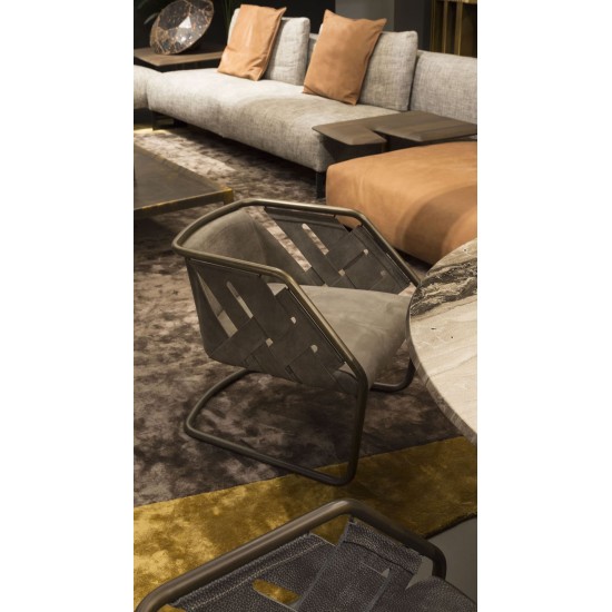 HENGE CHAISE STRIP