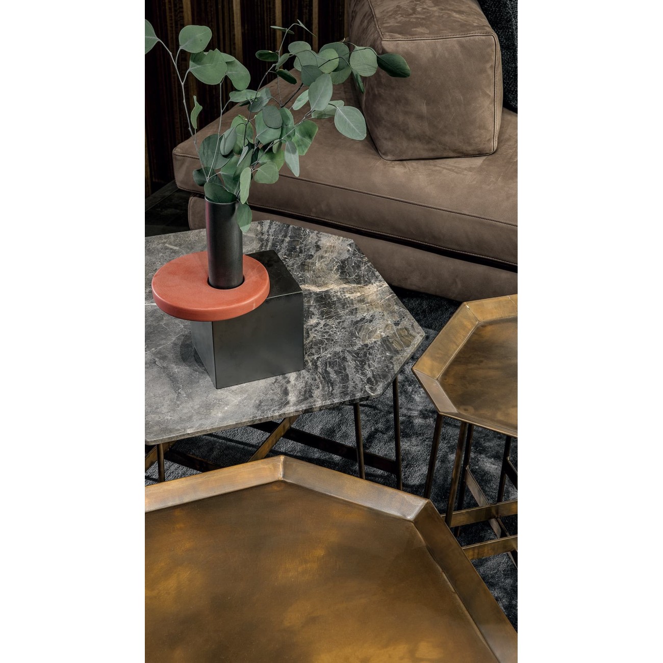 HENGE TABLE OCTAGON