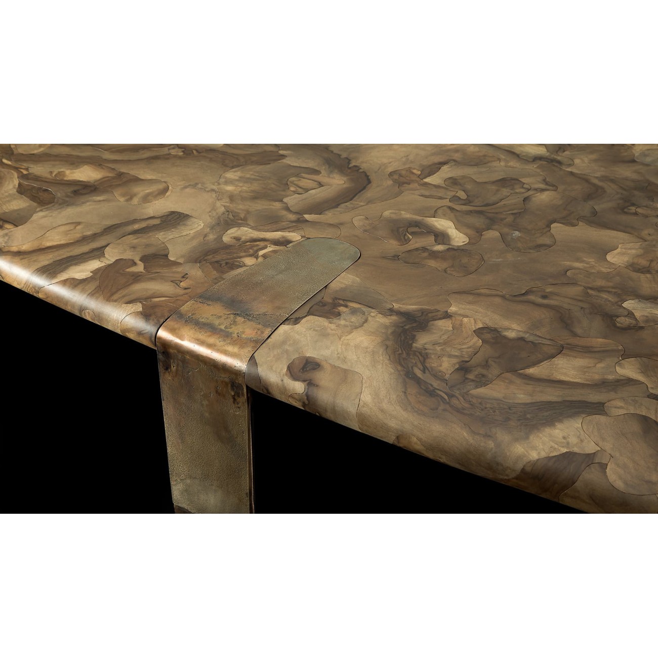 HENGE TABLE OXYMORON