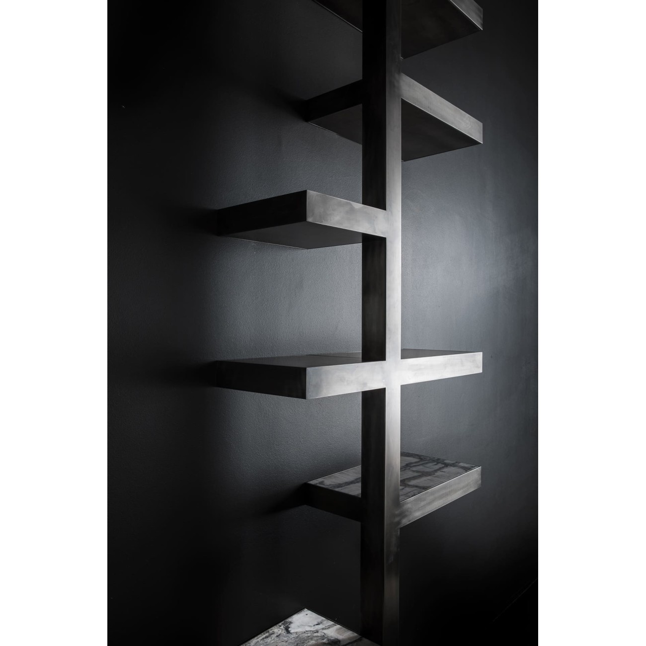 HENGE BOOKCASE UNICODE