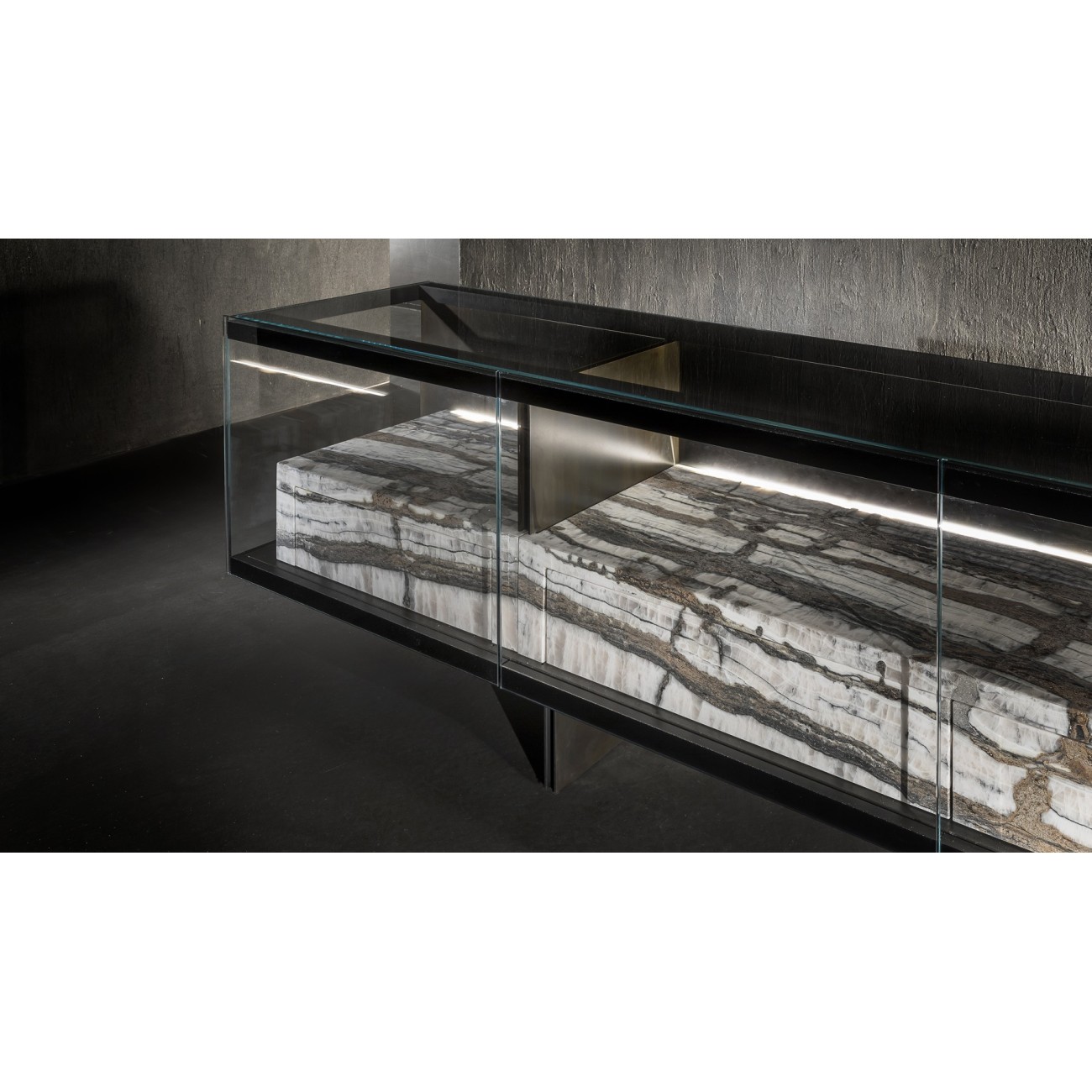 HENGE SIDEBOARD TEKE