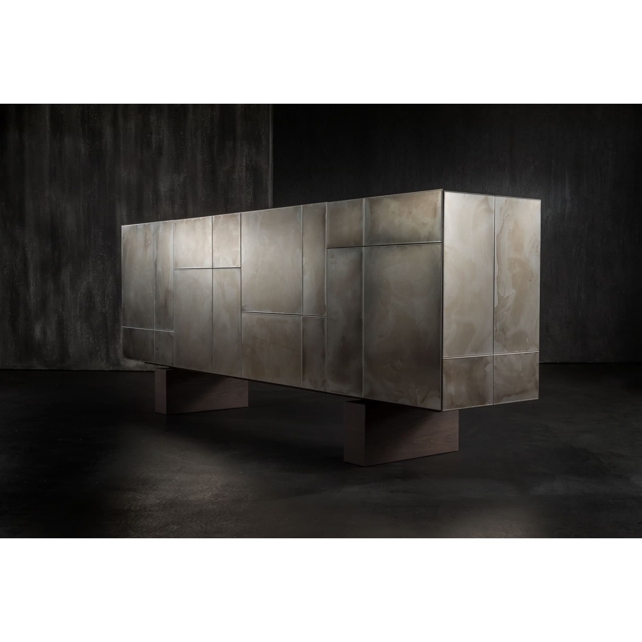 HENGE SIDEBOARD SLIM SIDE HIGH