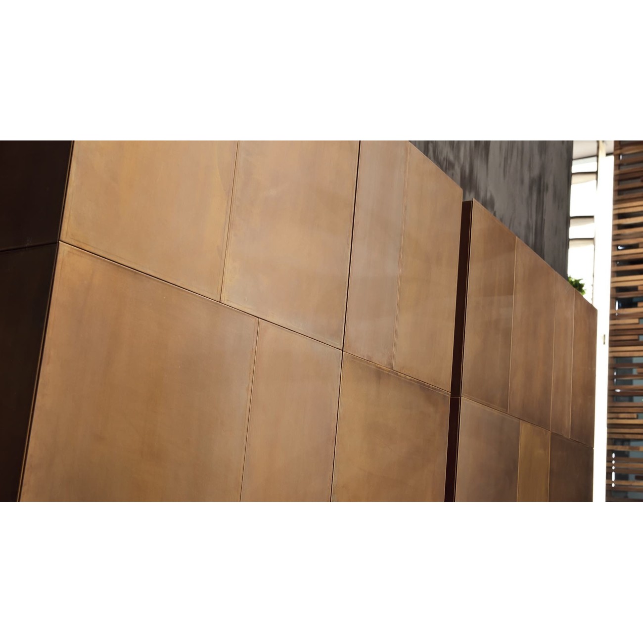 HENGE SIDEBOARD SLIM SIDE VERTICAL