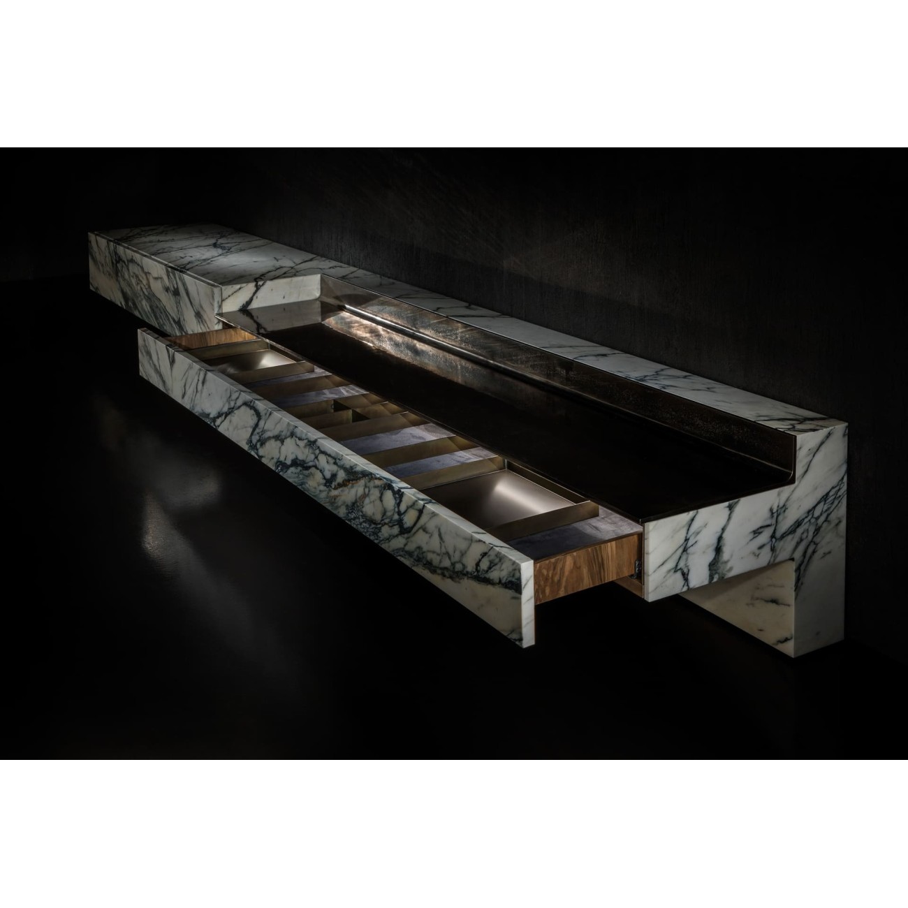 HENGE SIDEBOARD DOGMA