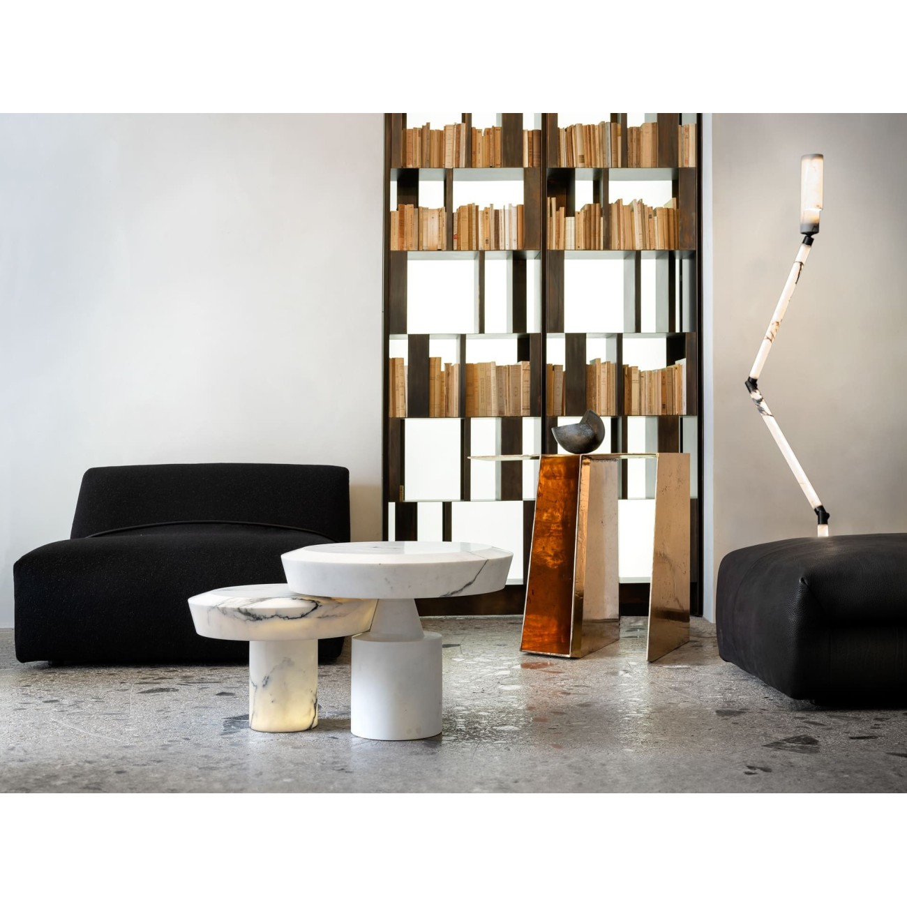 HENGE PETITE TABLE HE-SHE