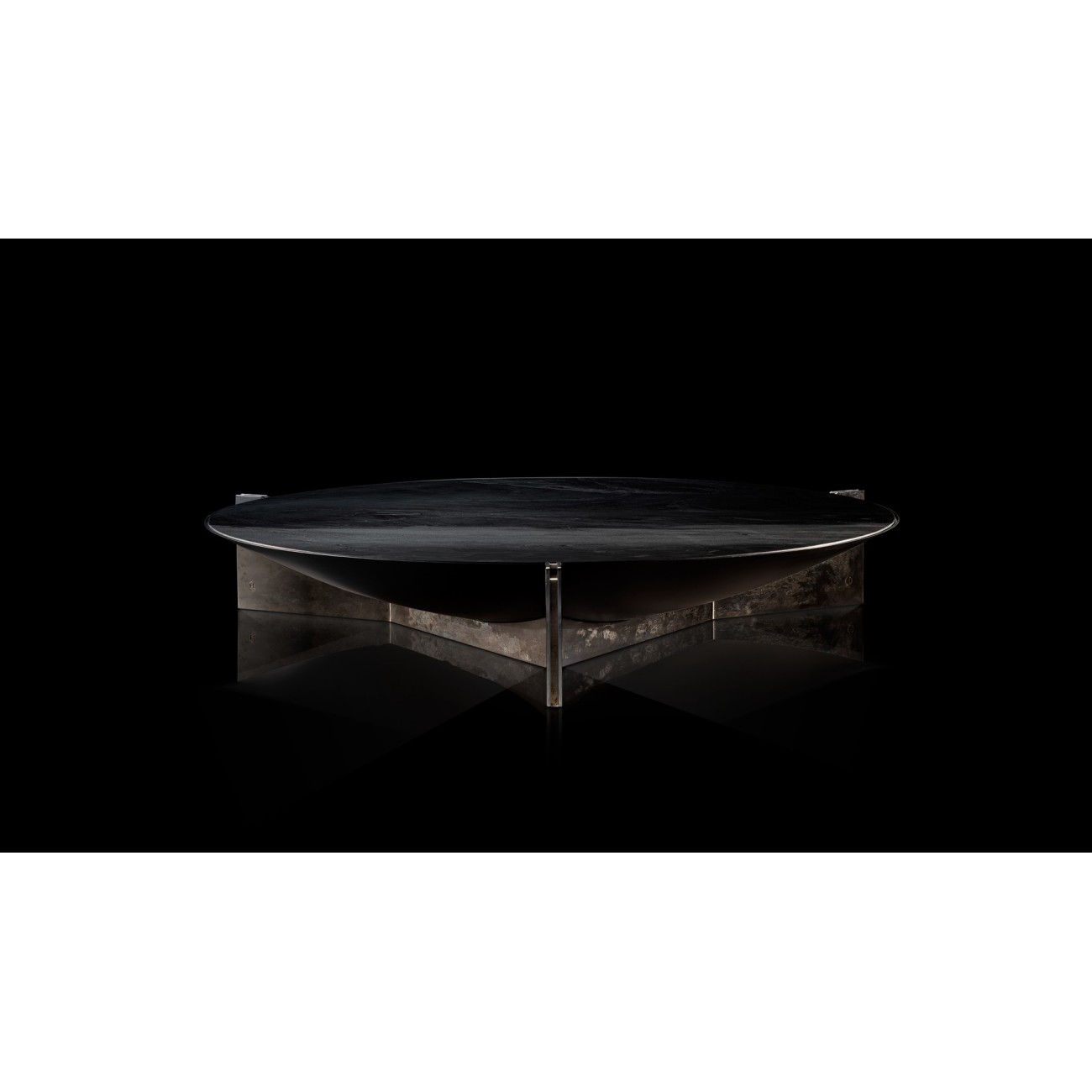 HENGE PETITE TABLE MUSE