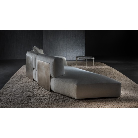 HENGE SOFA DOWNTOWN
