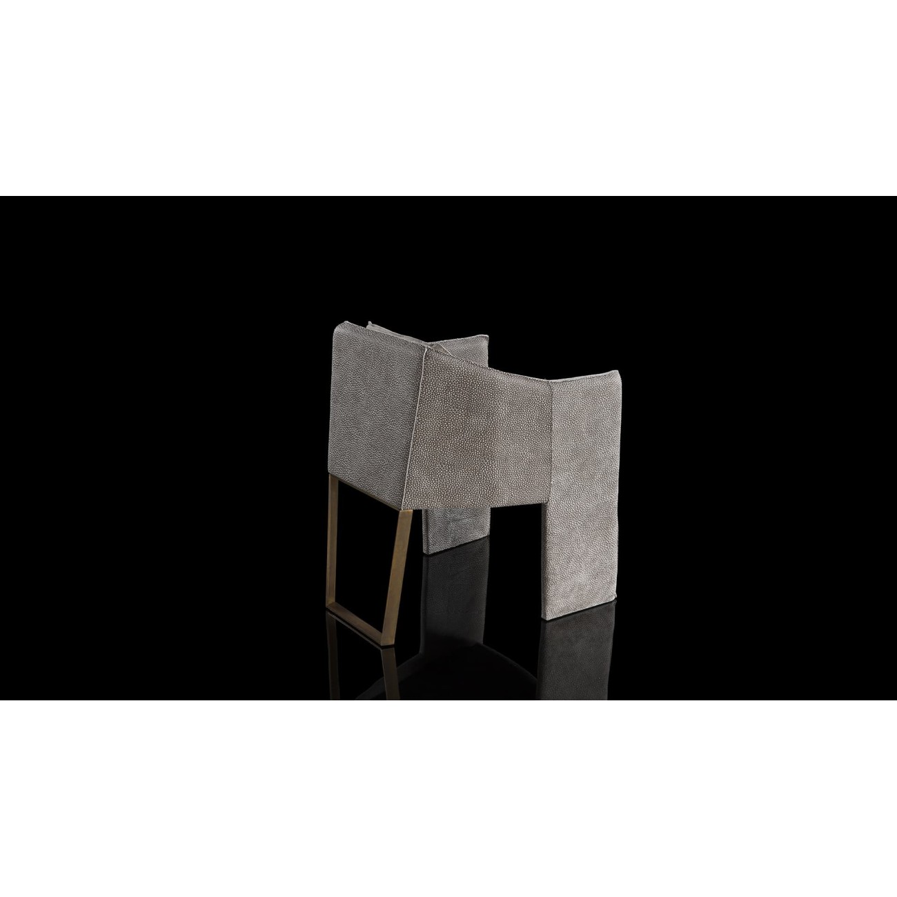 HENGE CHAISE KETCH