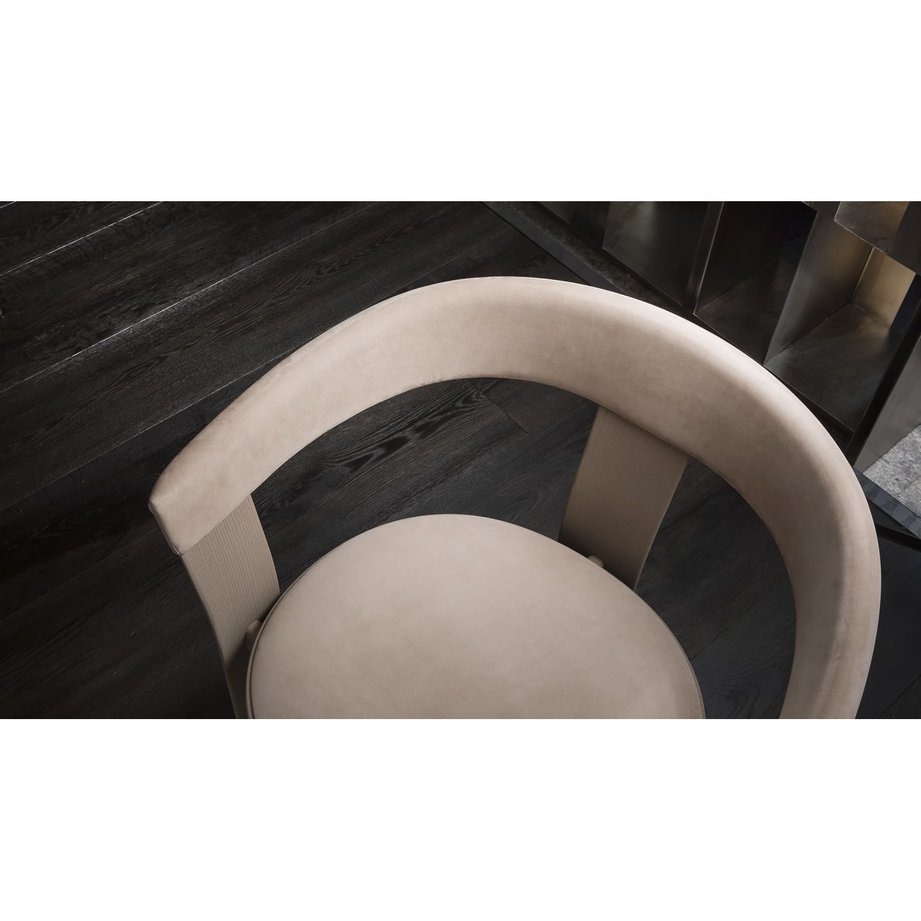 HENGE CHAISE NOCE