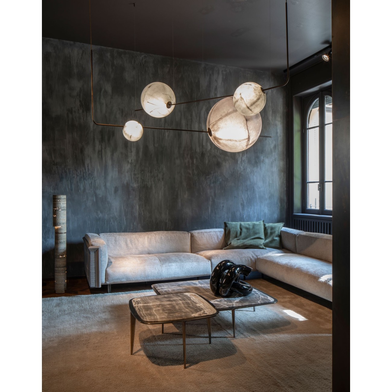 HENGE LAMP SUPERB-ALL HORIZONTAL