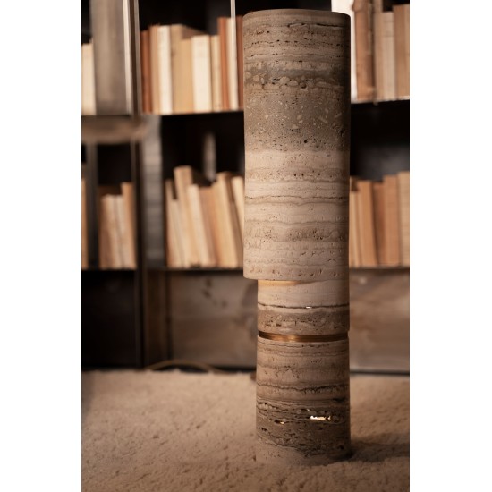 HENGE LAMPE TEST ONE