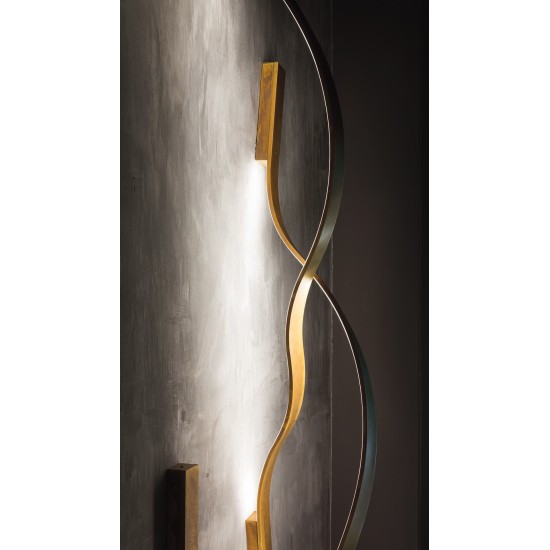 HENGE LAMPE TAPE WALL