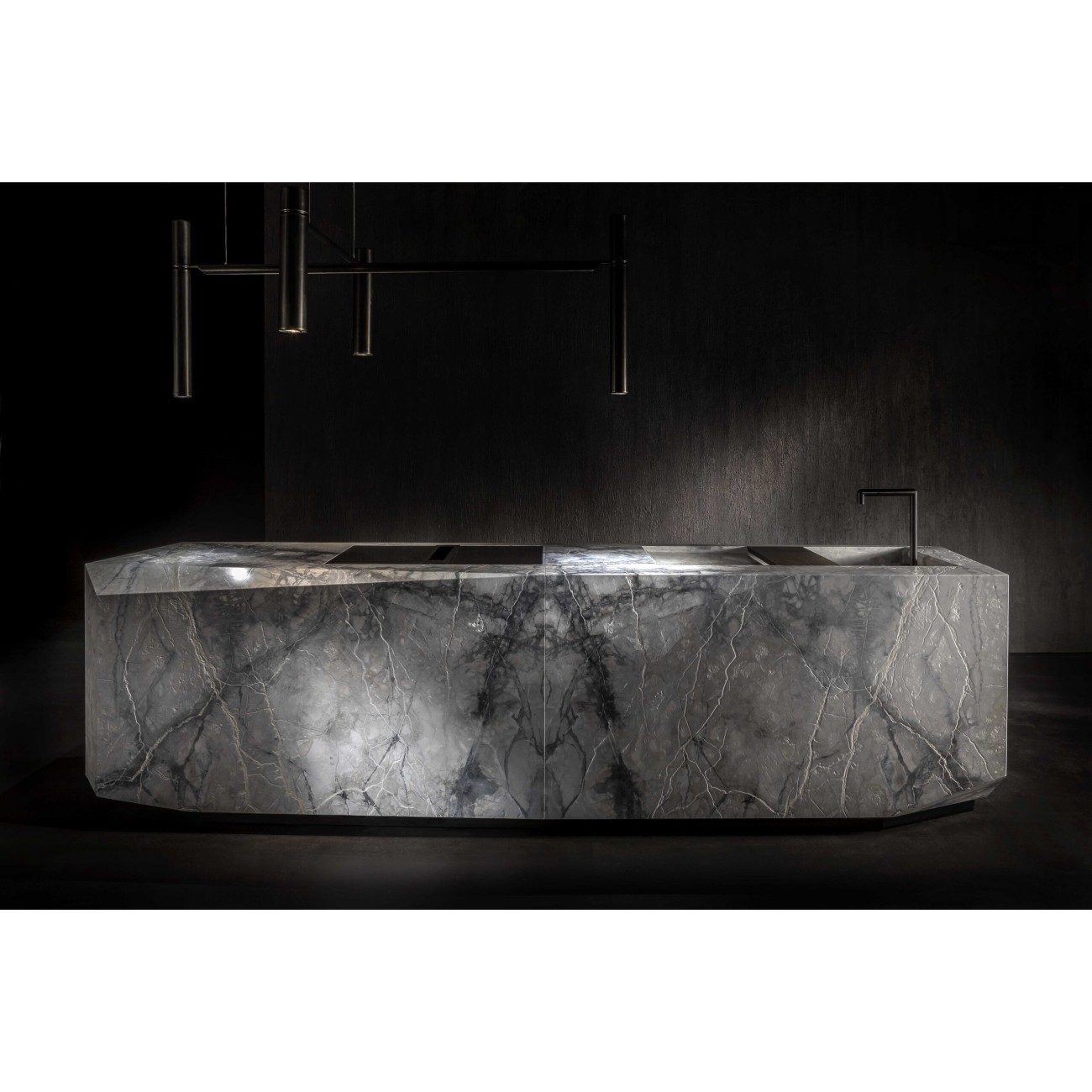 HENGE CUISINE OZONO
