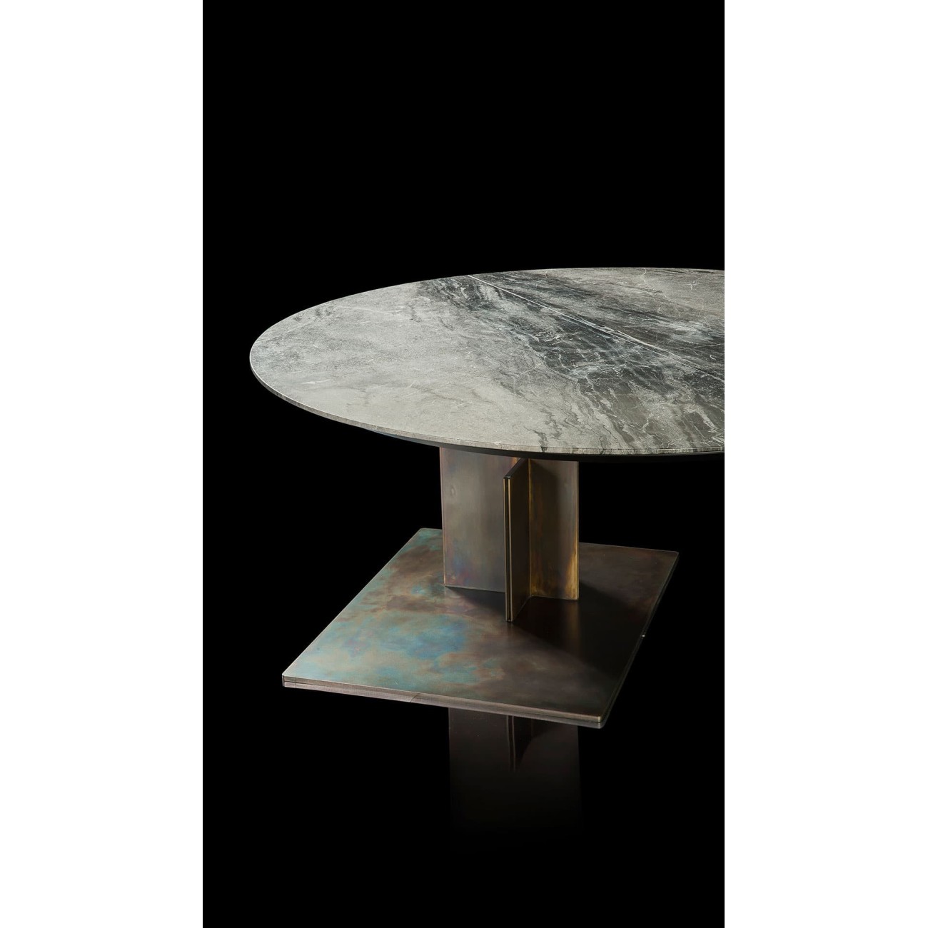 HENGE TABLE SHIFT LOUNGE