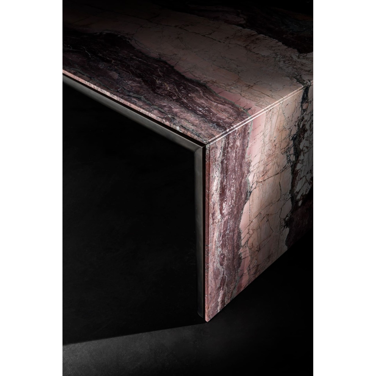 HENGE KITCHEN ALTER EGO