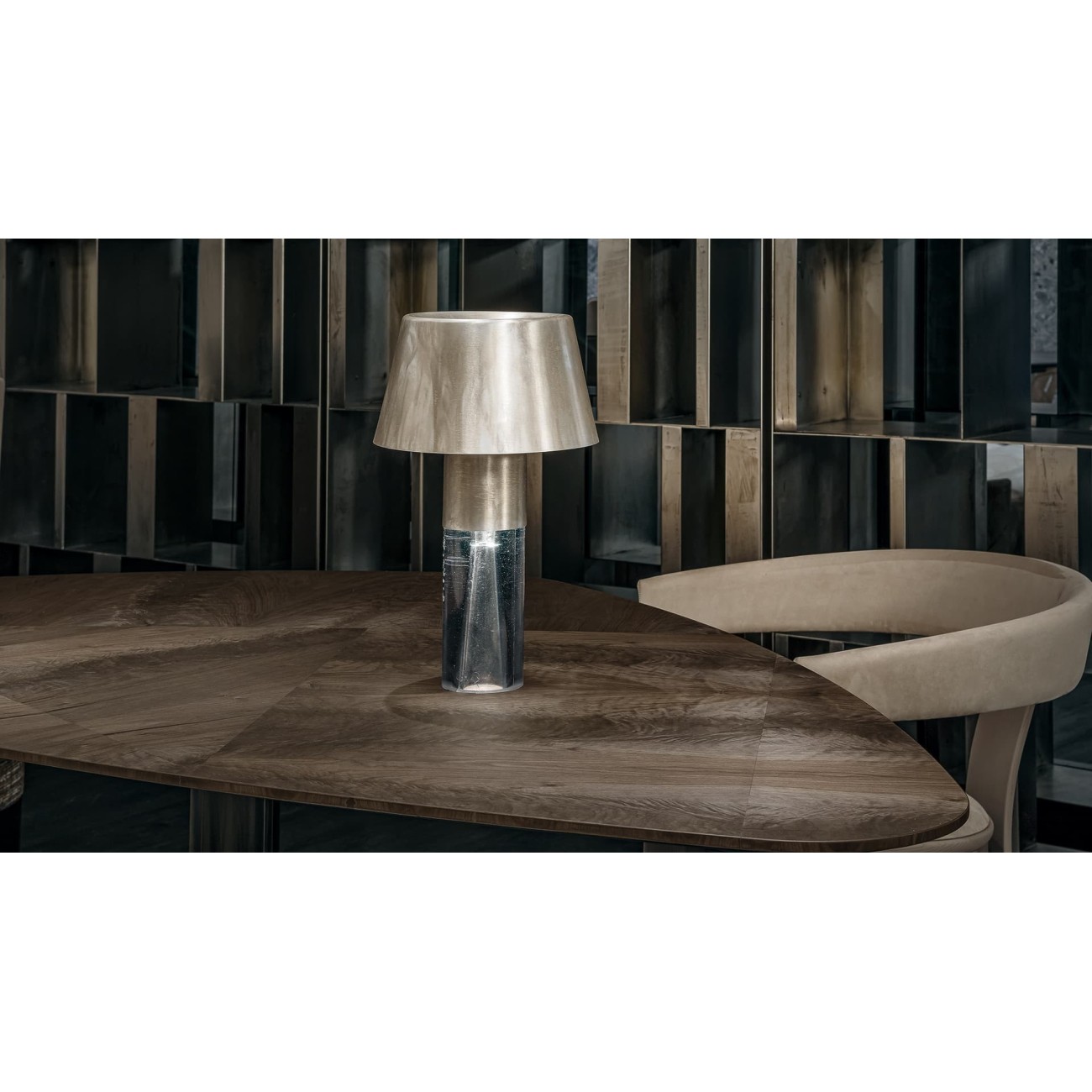 HENGE LAMP GHOST TABLE LIGHT