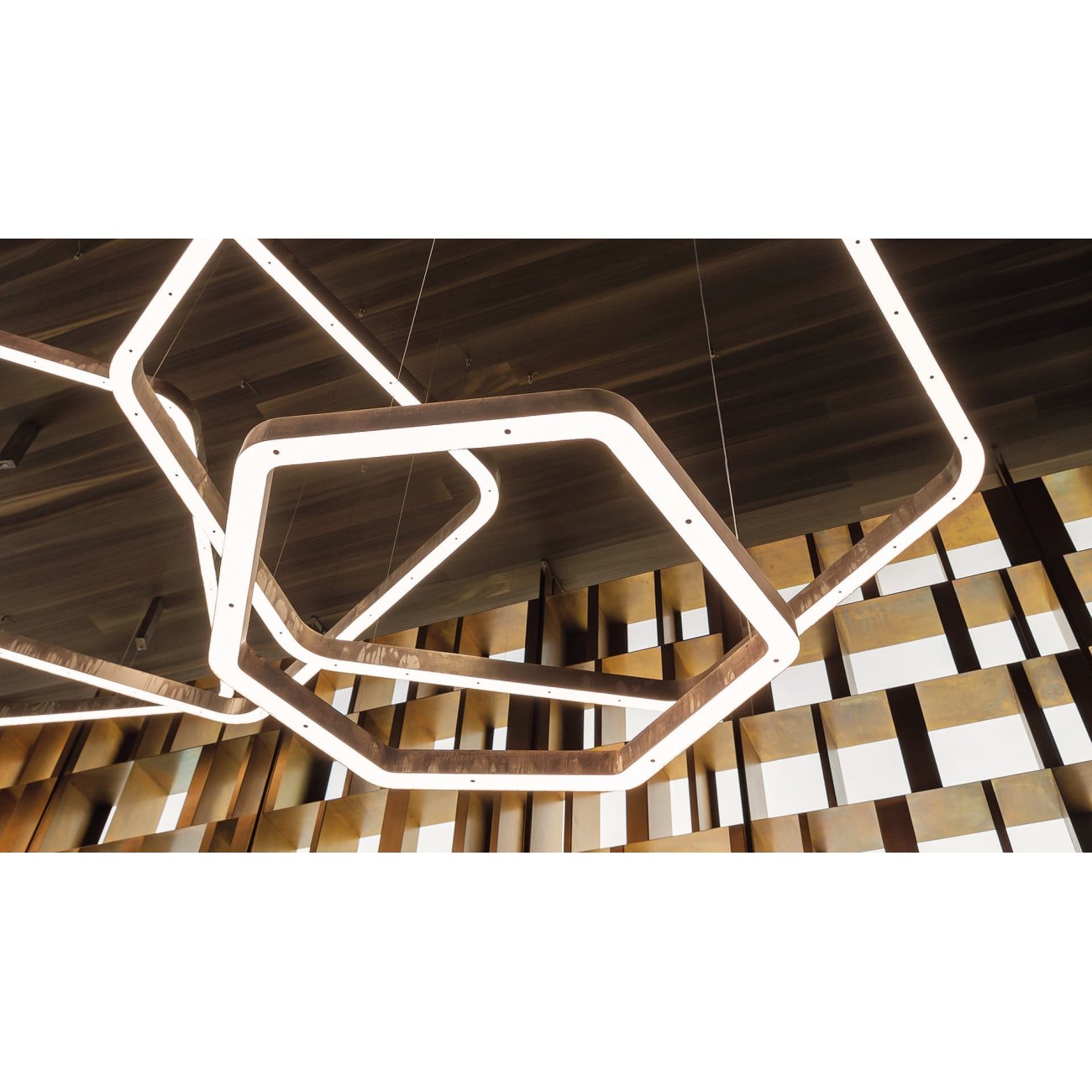 HENGE LAMPADA LIGHT RING HORIZONTAL POLYGONAL
