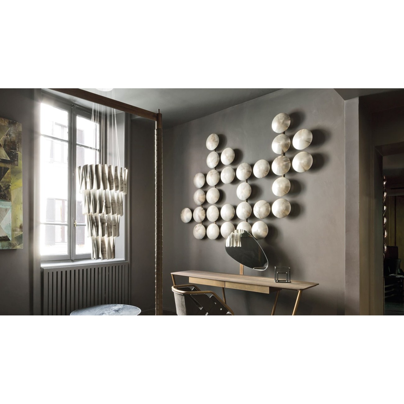 HENGE APPLIQUE WALL CLIPS