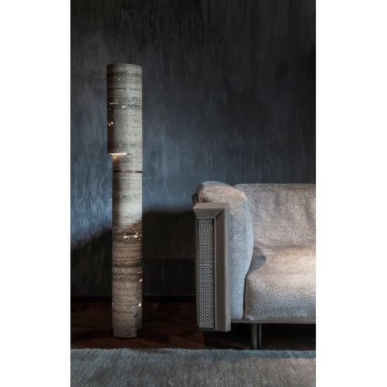 HENGE LAMPE TEST TWO