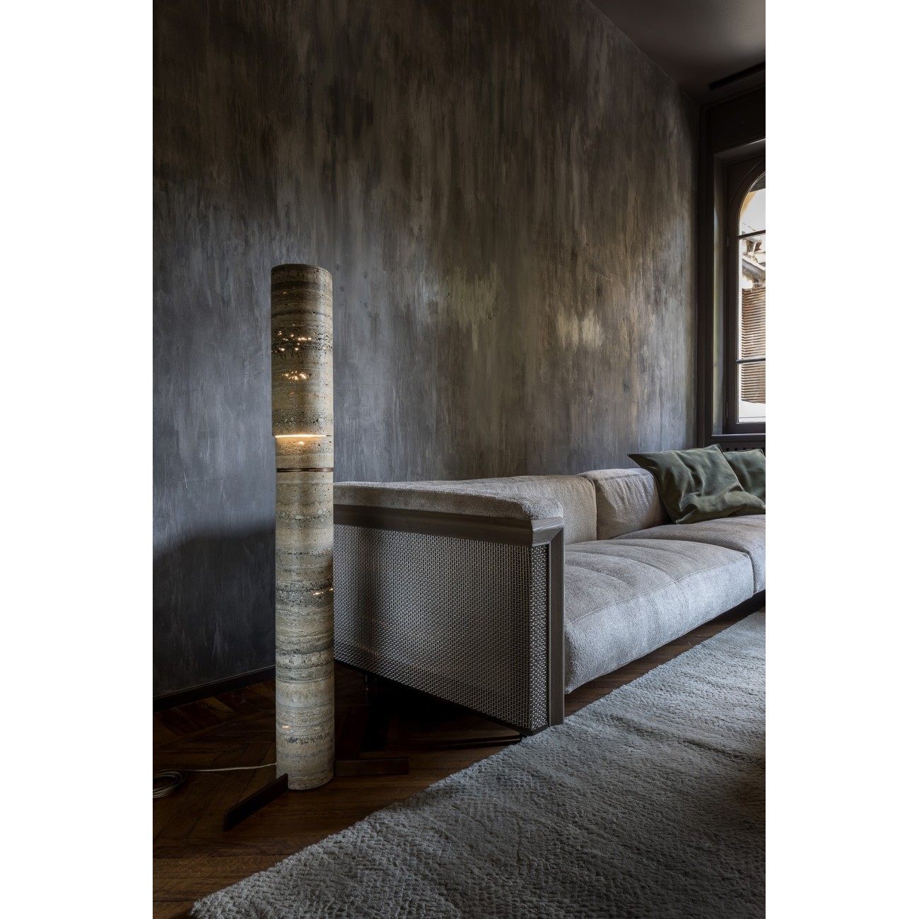 HENGE LAMPE TEST TWO