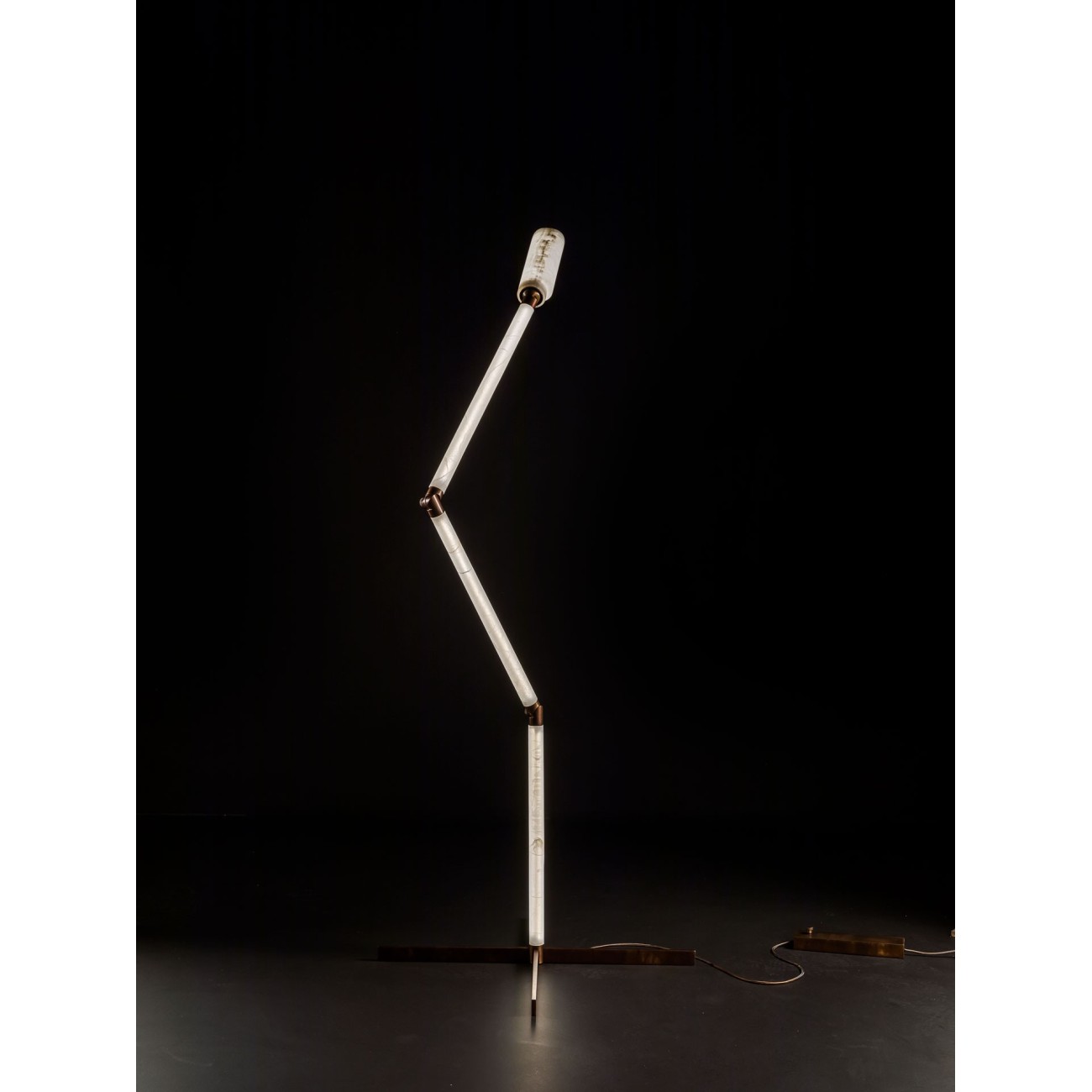 HENGE LAMPADAIRE TEST TREE