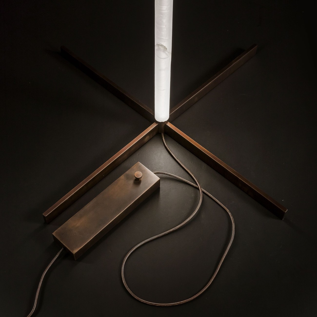 HENGE LAMP TEST TREE