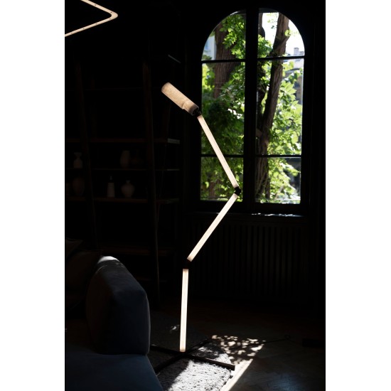HENGE LAMPADAIRE TEST TREE