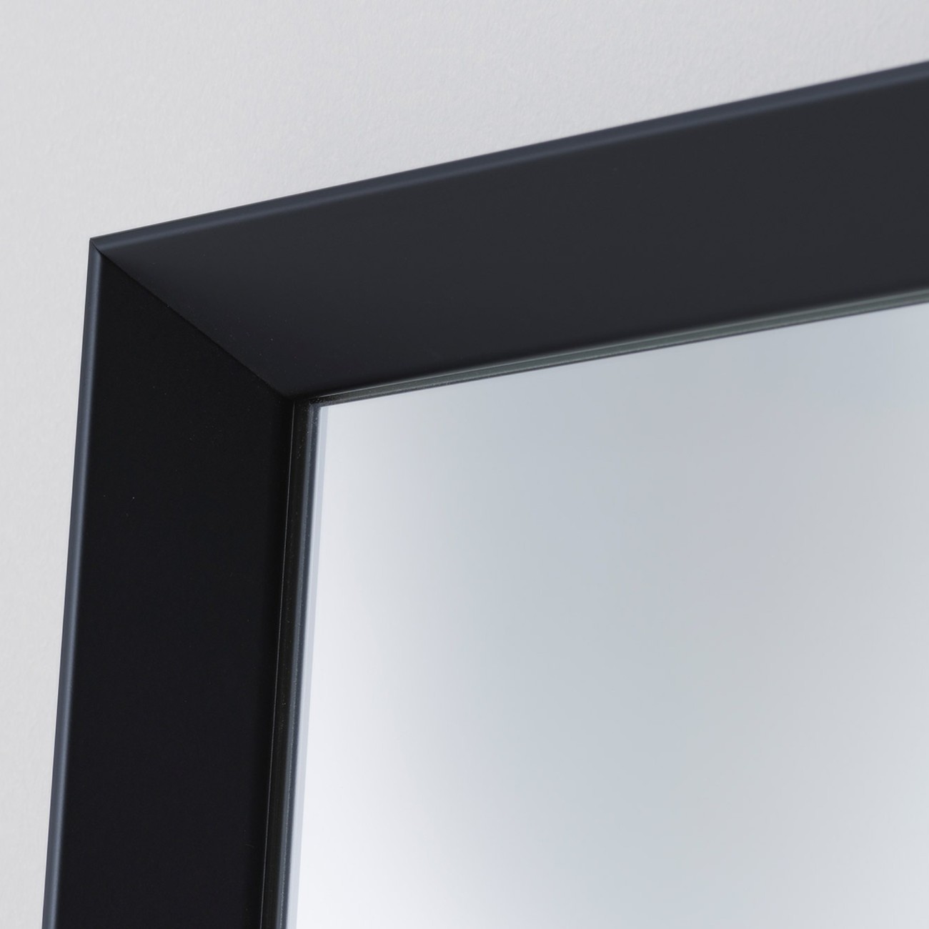 ALBEDO ESSENTIAL MIRROR