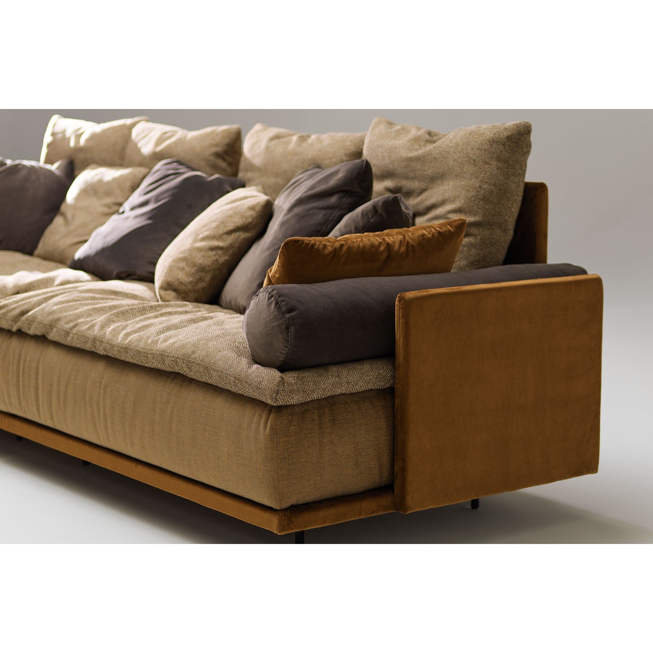 ALBEDO - LAUREN SOFA