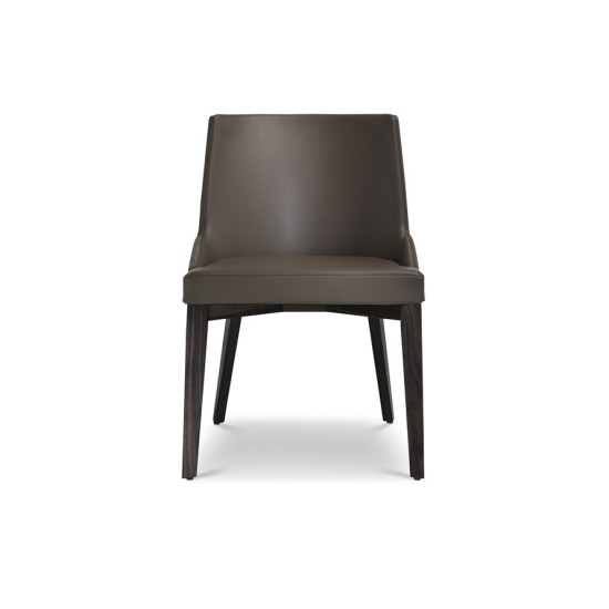I 4 MARIANI MOORE CHAISE