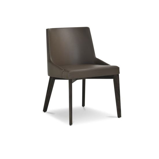 I 4 MARIANI MOORE CHAIR