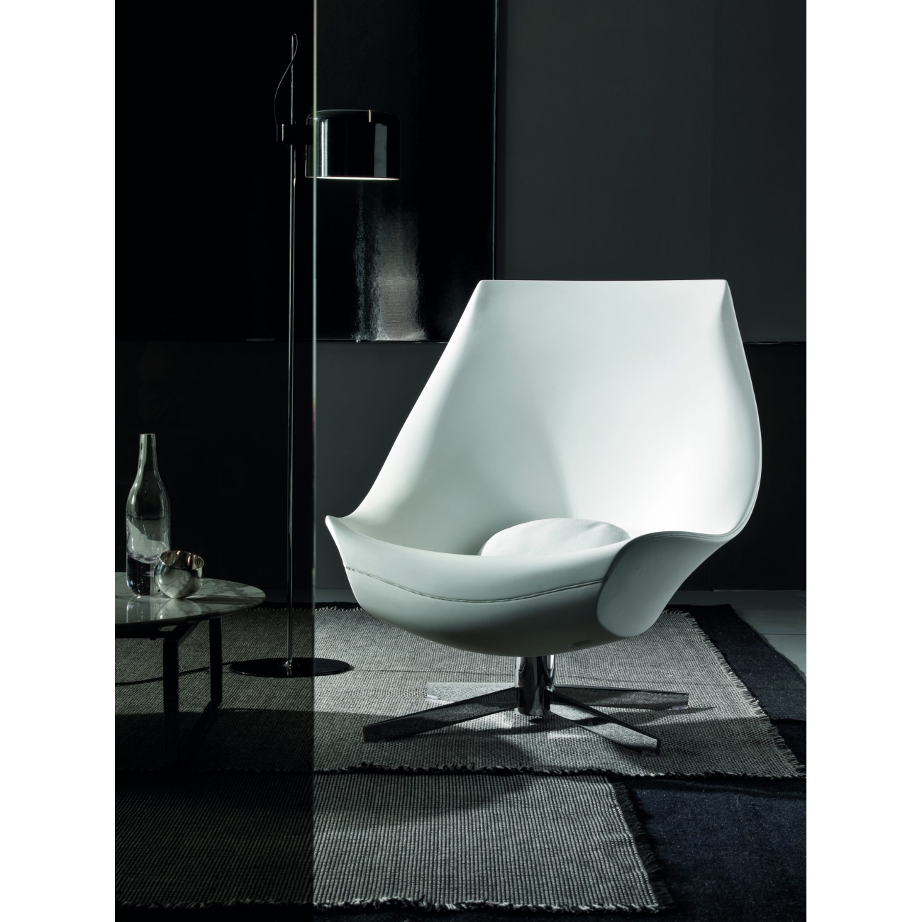 I 4 MARIANI OYSTER ARMCHAIR